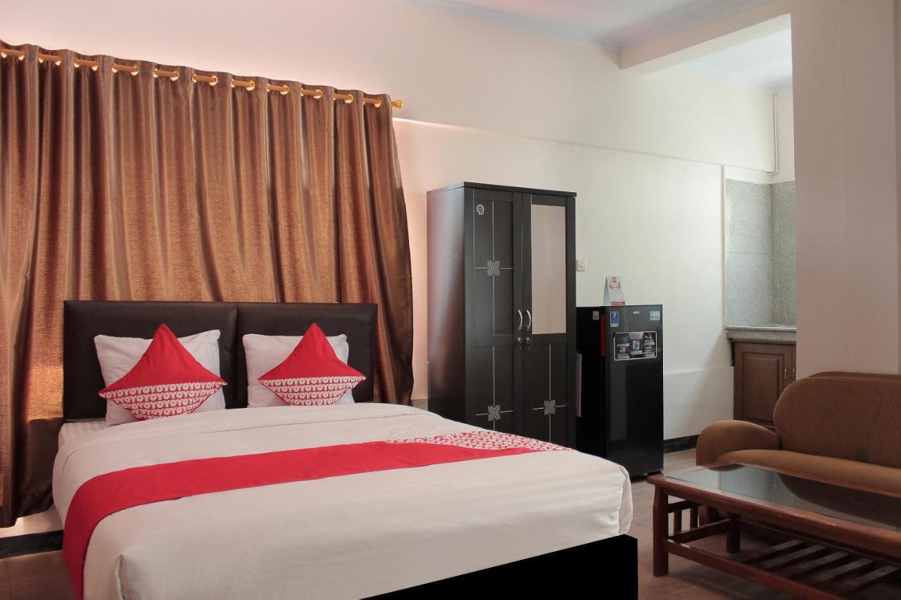 Hotel Oyo 222 M@Jayakarta Extérieur photo
